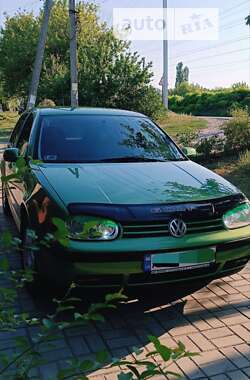 Хетчбек Volkswagen Golf 1998 в Сумах