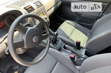 Хэтчбек Volkswagen Golf 2005 в Яворове