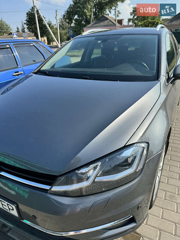 Універсал Volkswagen Golf 2017 в Новомиргороді