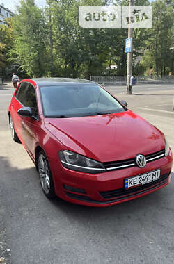 Хэтчбек Volkswagen Golf 2012 в Днепре