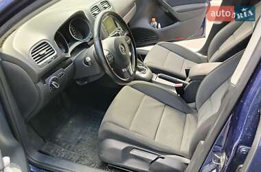 Хэтчбек Volkswagen Golf 2012 в 