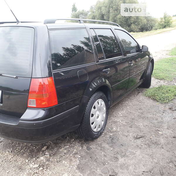 Универсал Volkswagen Golf 2002 в Тернополе
