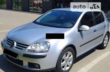 Хетчбек Volkswagen Golf 2008 в Ужгороді