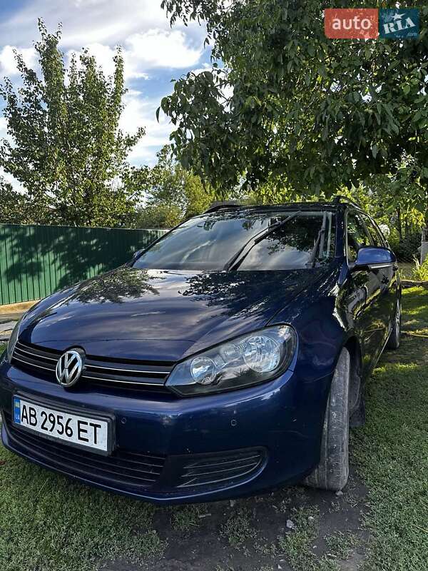 Універсал Volkswagen Golf 2010 в Козятині