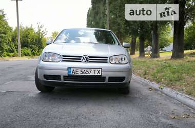 Хэтчбек Volkswagen Golf 2000 в Каменском