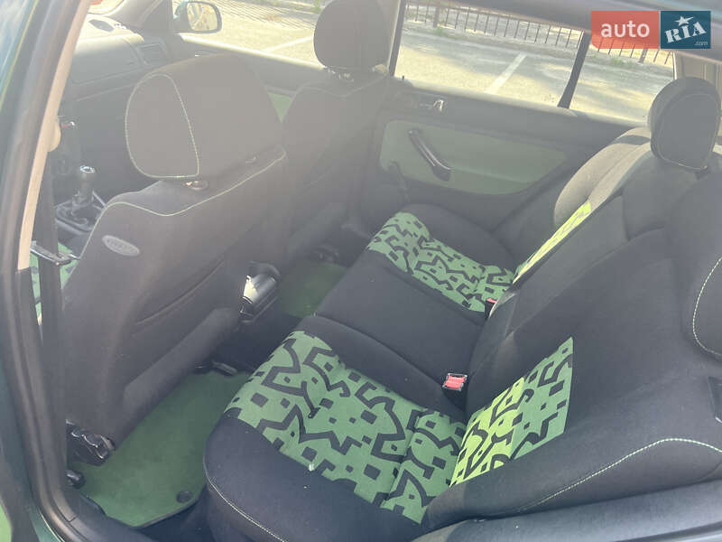 Хэтчбек Volkswagen Golf 1998 в Борисполе