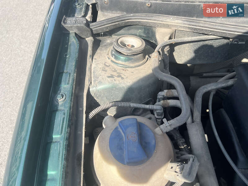 Хэтчбек Volkswagen Golf 1998 в Борисполе