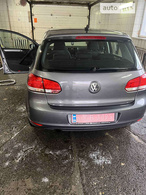 Хэтчбек Volkswagen Golf 2011 в Харькове