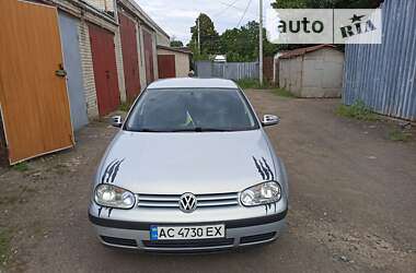 Хетчбек Volkswagen Golf 1999 в Луцьку