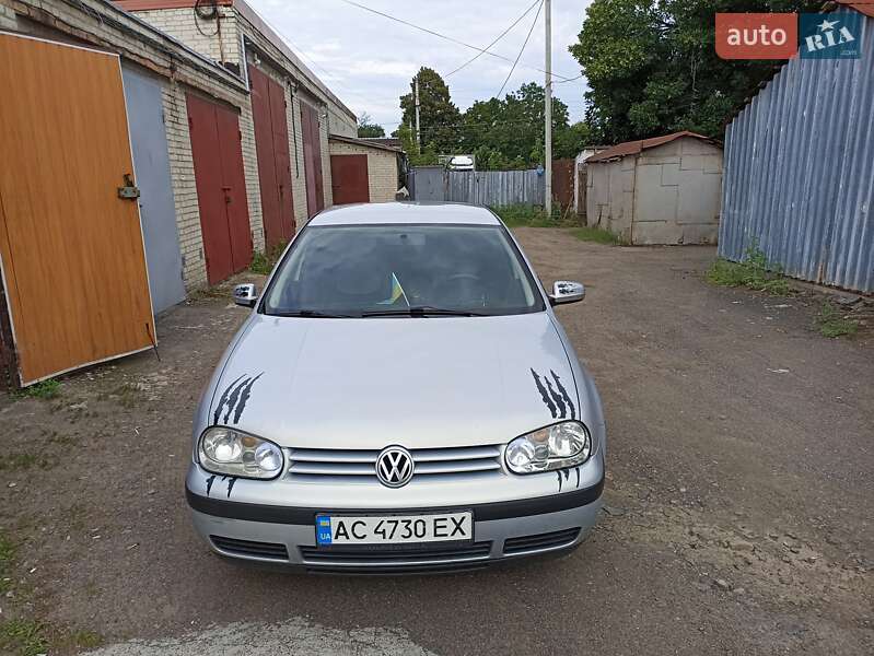 Хетчбек Volkswagen Golf 1999 в Луцьку