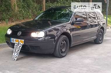 Універсал Volkswagen Golf 2003 в Вінниці