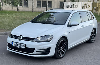 Универсал Volkswagen Golf 2016 в Черкассах