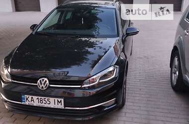 Универсал Volkswagen Golf 2017 в Киеве