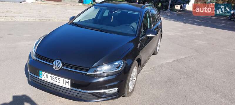 Универсал Volkswagen Golf 2017 в Киеве