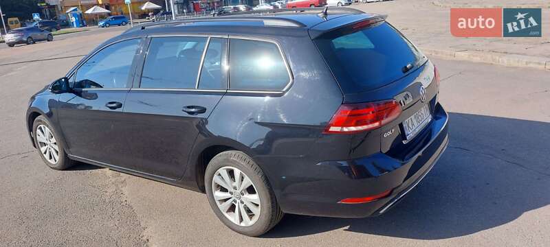 Универсал Volkswagen Golf 2017 в Киеве
