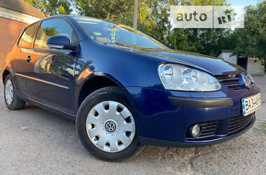 Хэтчбек Volkswagen Golf 2004 в Кривом Озере