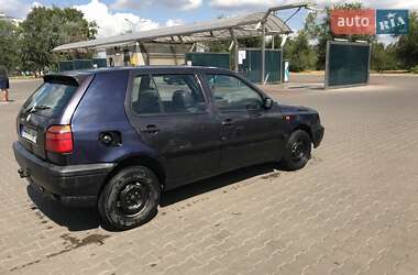 Хэтчбек Volkswagen Golf 1998 в Кривом Роге