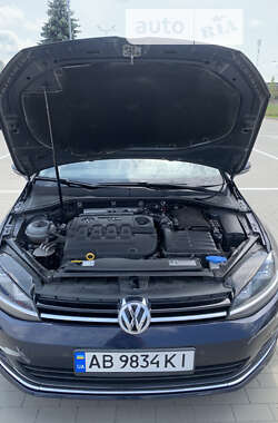Универсал Volkswagen Golf 2015 в 
