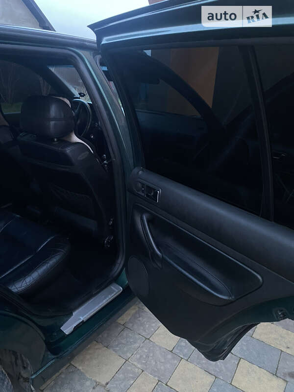 Хетчбек Volkswagen Golf 2000 в Івано-Франківську