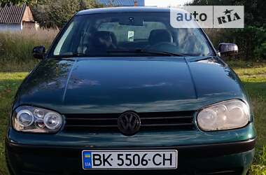 Хэтчбек Volkswagen Golf 1998 в Локачах