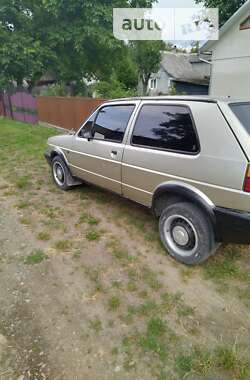 Хетчбек Volkswagen Golf 1984 в Берегомету