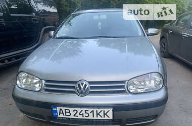 Универсал Volkswagen Golf 2002 в Немирове