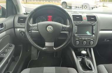 Хэтчбек Volkswagen Golf 2008 в Белой Церкви