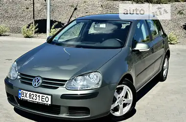 Volkswagen Golf 2004