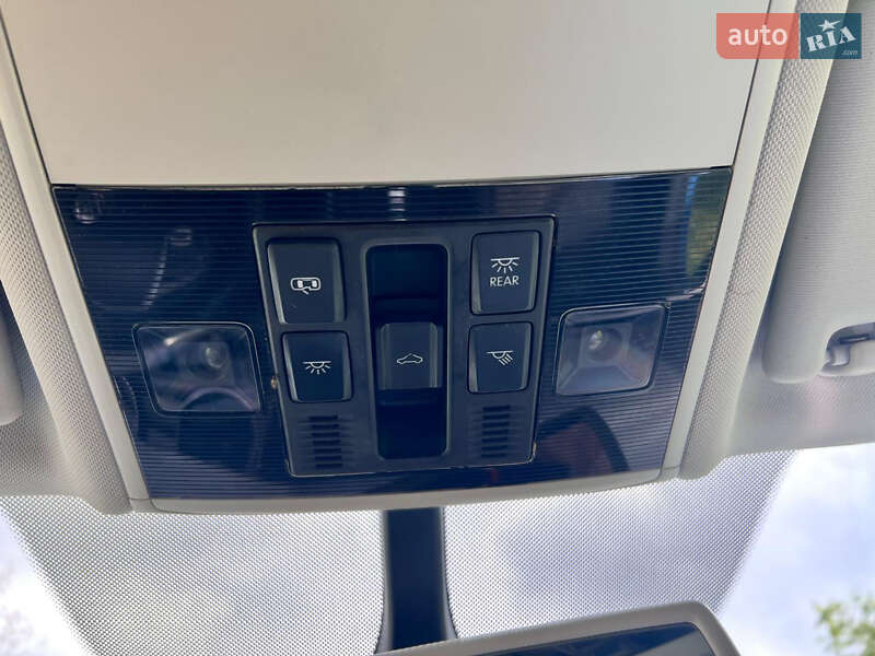 Хетчбек Volkswagen Golf 2013 в Луцьку