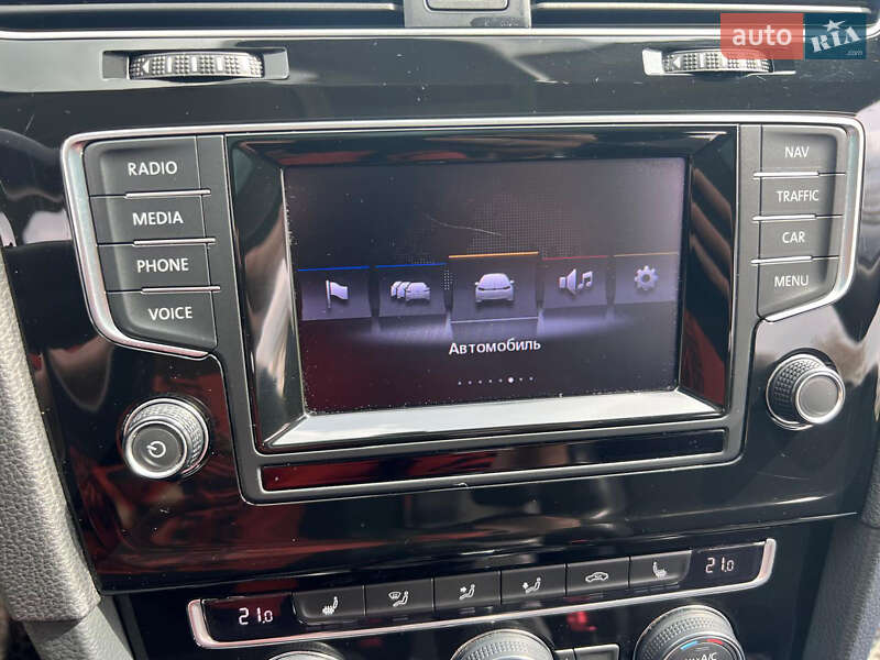 Хетчбек Volkswagen Golf 2013 в Луцьку