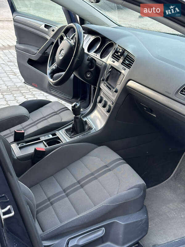 Универсал Volkswagen Golf 2014 в Львове