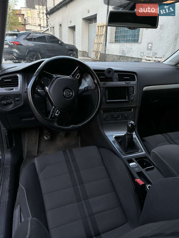 Универсал Volkswagen Golf 2014 в Львове
