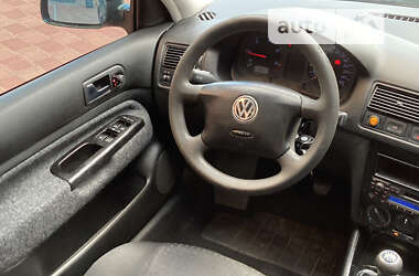 Хетчбек Volkswagen Golf 2000 в Одесі