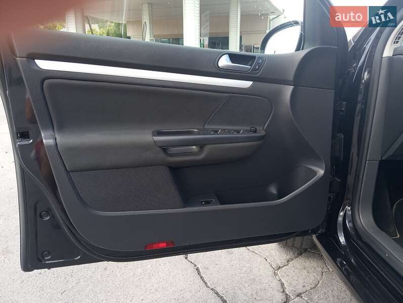 Хетчбек Volkswagen Golf 2008 в Могилів-Подільському