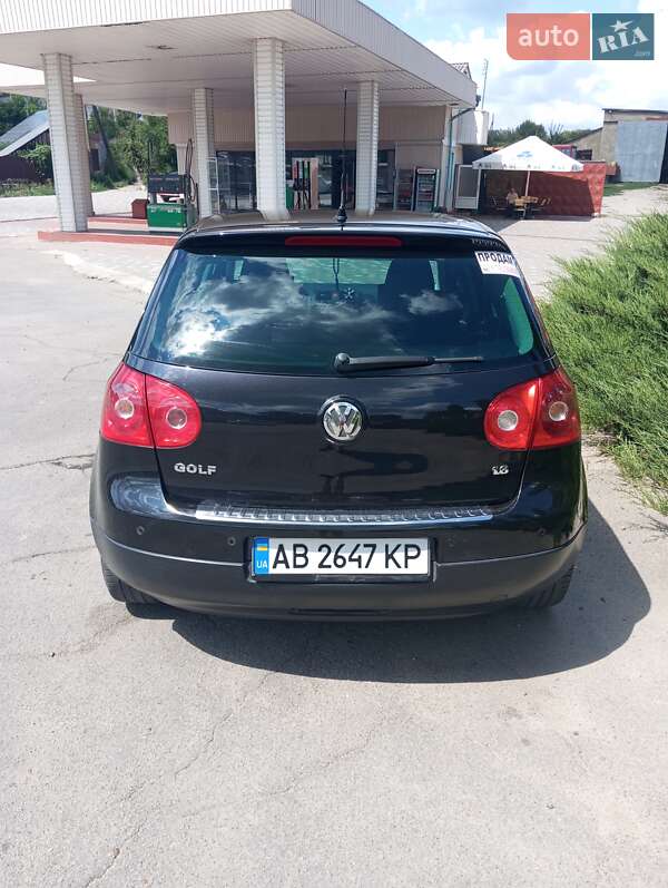 Хетчбек Volkswagen Golf 2008 в Могилів-Подільському