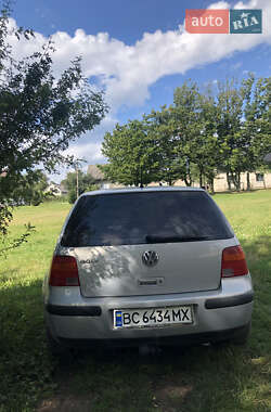 Хэтчбек Volkswagen Golf 1999 в Щирце