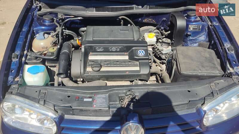 Хетчбек Volkswagen Golf 2000 в Немирові