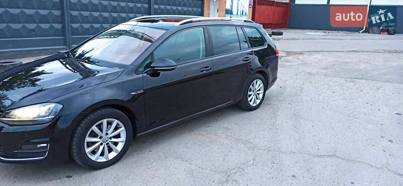 Універсал Volkswagen Golf 2015 в Кременчуці