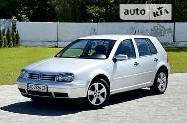 Хетчбек Volkswagen Golf 2002 в Луцьку