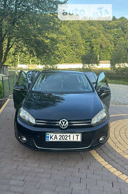 Хэтчбек Volkswagen Golf 2009 в Черновцах