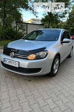 Хетчбек Volkswagen Golf 2009 в Новояворівську