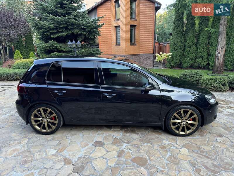 Хэтчбек Volkswagen Golf 2011 в Черкассах