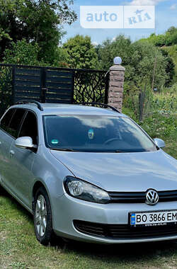 Універсал Volkswagen Golf 2012 в Тернополі