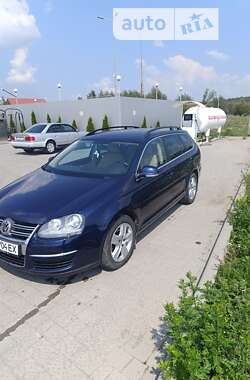 Універсал Volkswagen Golf 2008 в Івано-Франківську