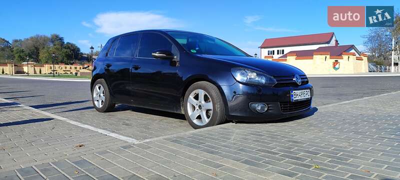Хетчбек Volkswagen Golf 2009 в Саврані