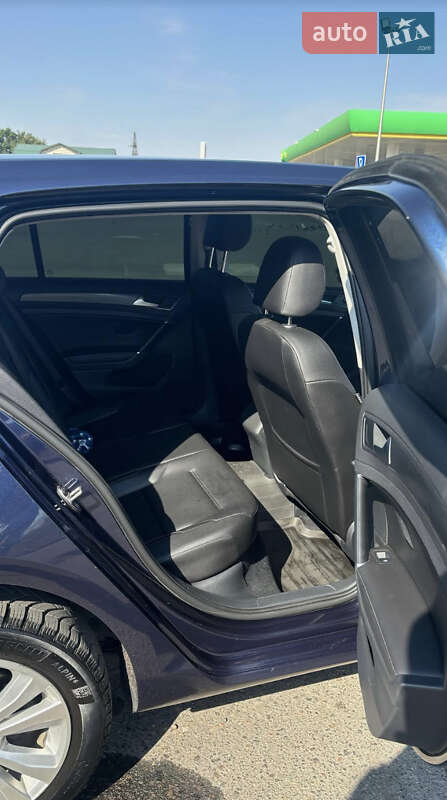 Хэтчбек Volkswagen Golf 2018 в Вознесенске