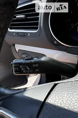 Volkswagen Golf 2011
