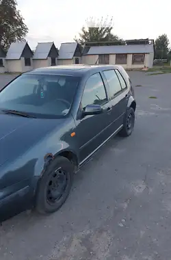 Volkswagen Golf 1998