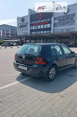 Volkswagen Golf 2002