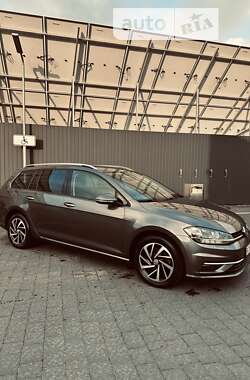 Универсал Volkswagen Golf 2019 в Самборе